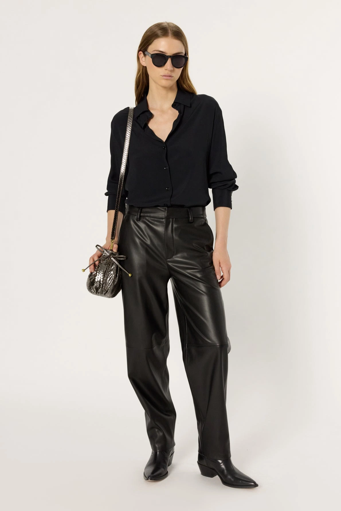 Pantalon-droit-en-simili-cuir-CARMEN-gerard-darel-maroc-total-look