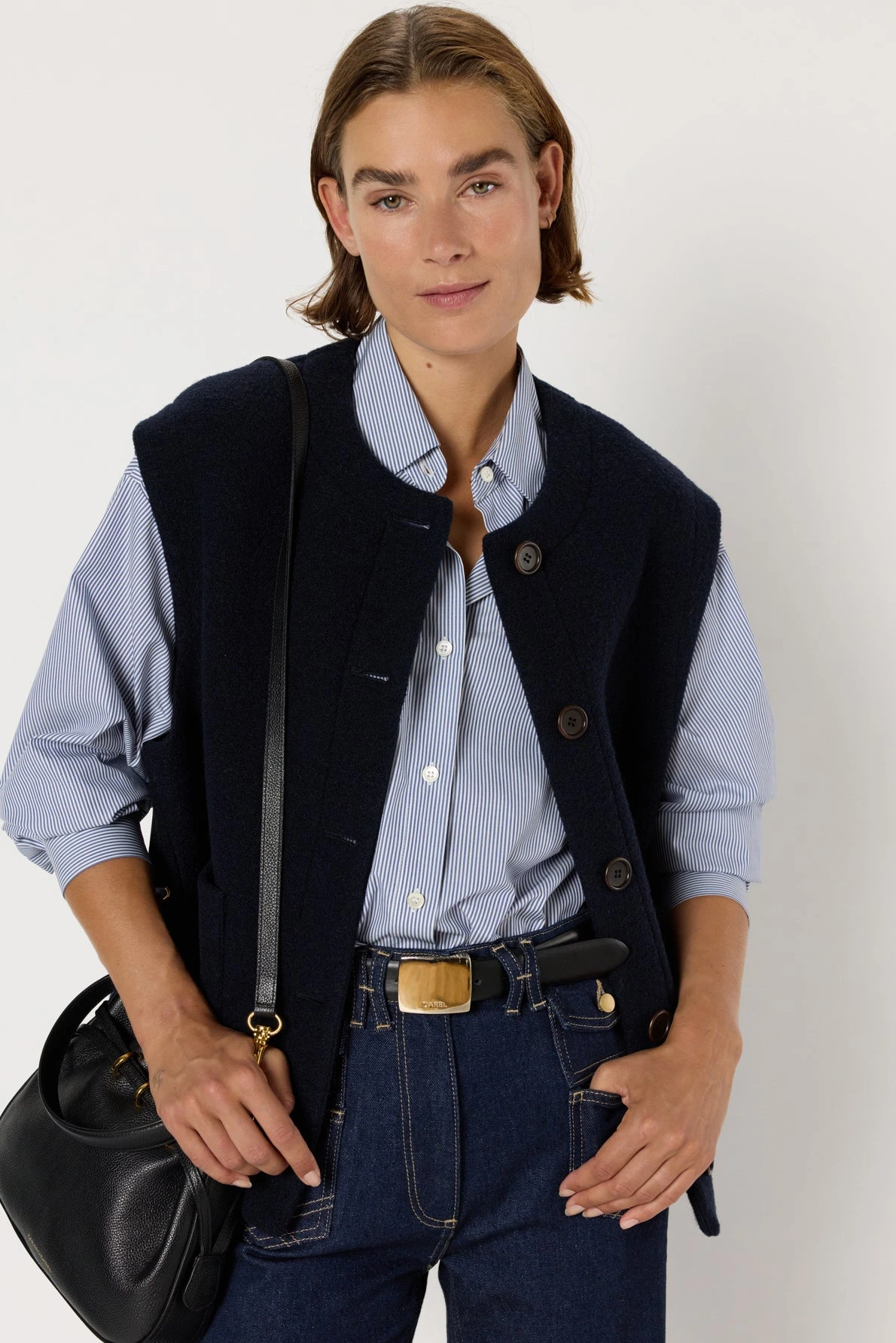 Veste-sans-manche-en-laine-bouclette-NOLWENN-gerard-darel-maroc-portee